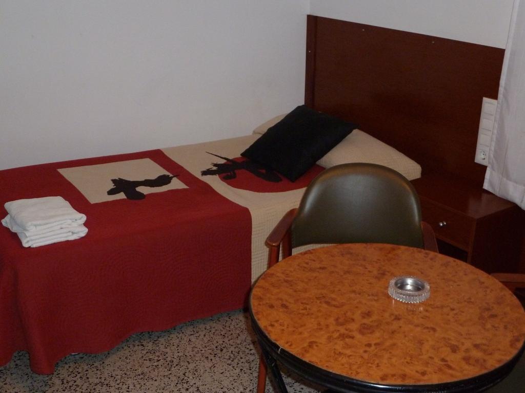 Restaurant fonda giralt Hotel Amer Camera foto